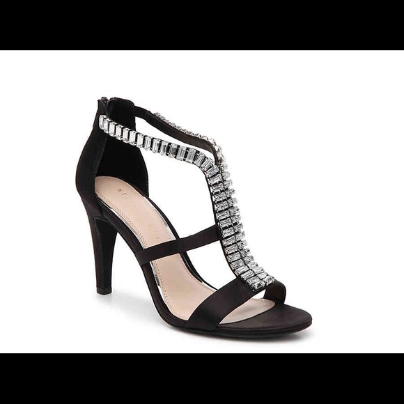Kelly & Katie Shoes - ❤️ KELLY & KATIE High Heels